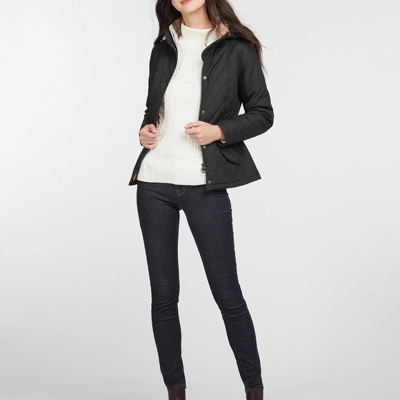 NWTs Barbour Womens Millfire Quilted Hooded Jacket. Black/Tartan. Size 4 - Picture 11 of 11